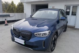 BMW iX3 2021 Innovation Collar