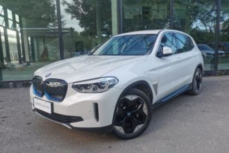 BMW iX3 2021 Innovation Collar